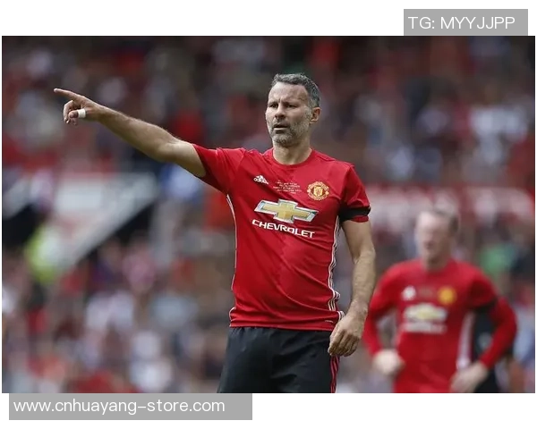 足球明星卡里克的辉煌职业生涯与场外生活全景介绍